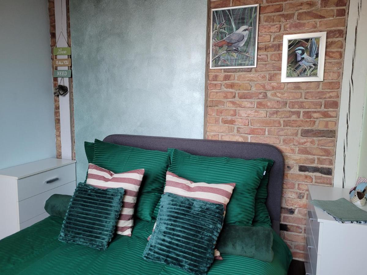 Bed & Breakfast Ptaszarnia - Natura-free Parking 2*